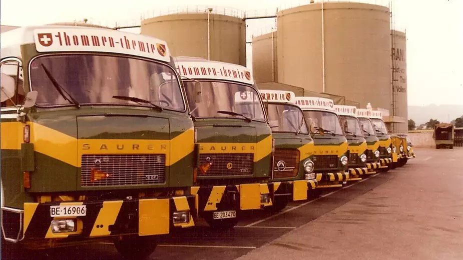 Historische Aufnahme der ehemaligen Tankwageflotte Thommen-Furler AG
